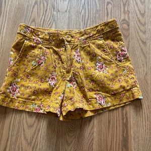 Corduroy Pattern Shorts